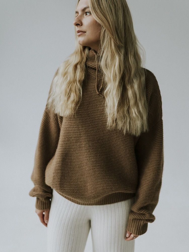 Sweter z wełny wielbłąda camel 100%