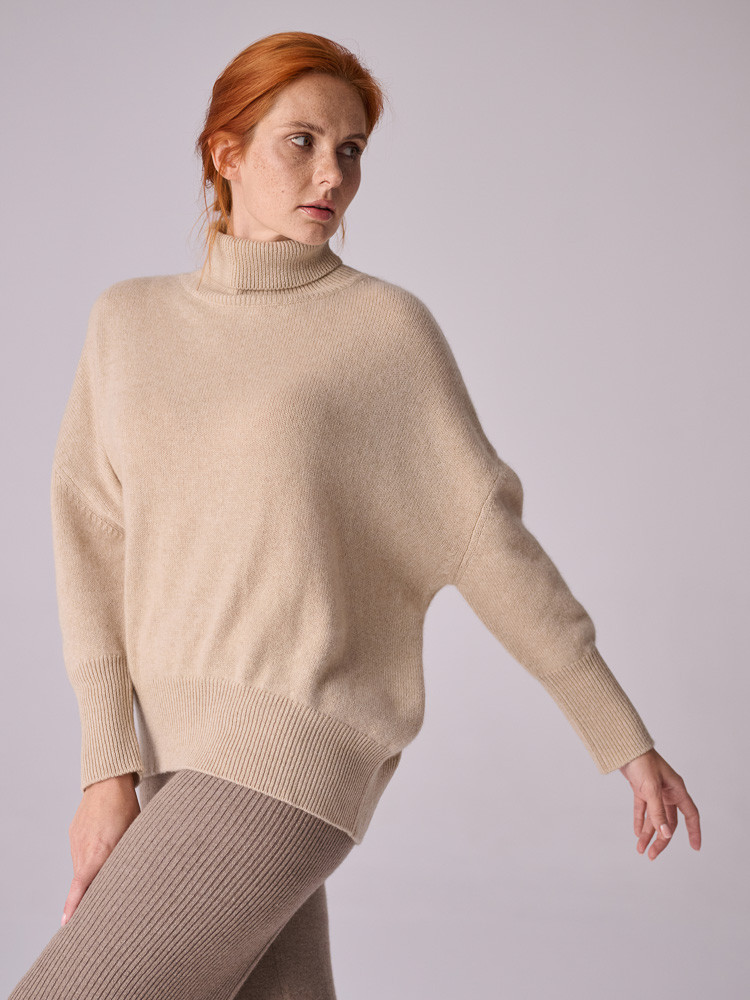 Organiczny golf kaszmirowy oversize