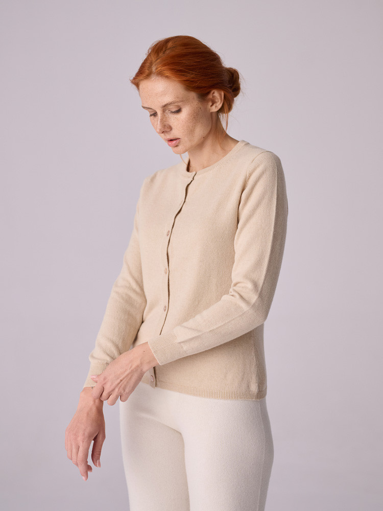 Sweter z wełny owczej rozpinany
