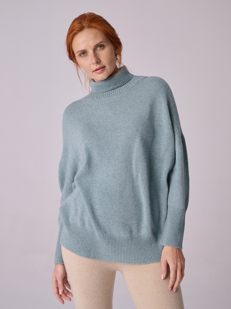 Szałwiowy golf kaszmirowy oversize
