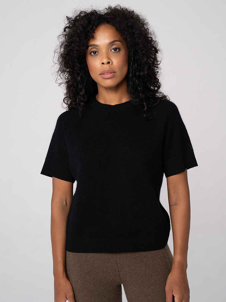 Lekki t-shirt kaszmirowy
